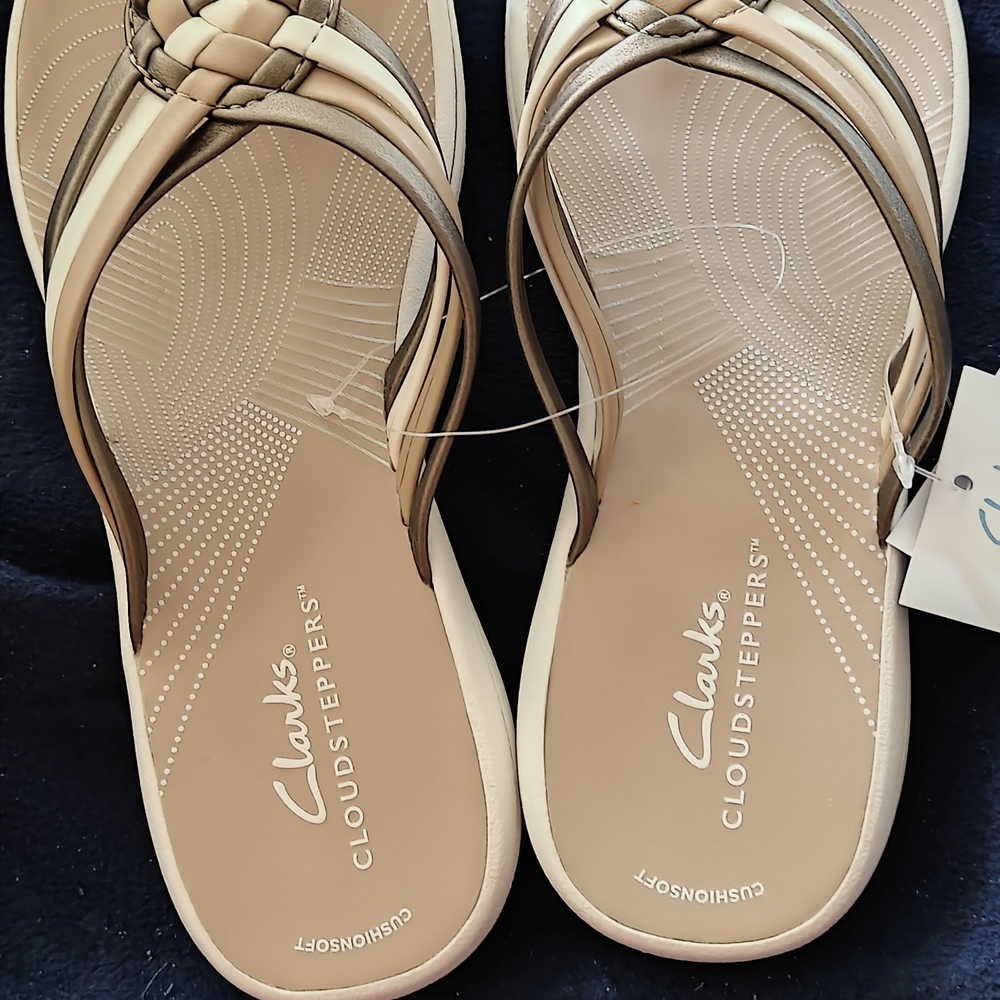 NWT Clarks Women's Cloudsteppers Sandals - Cream and Tan
